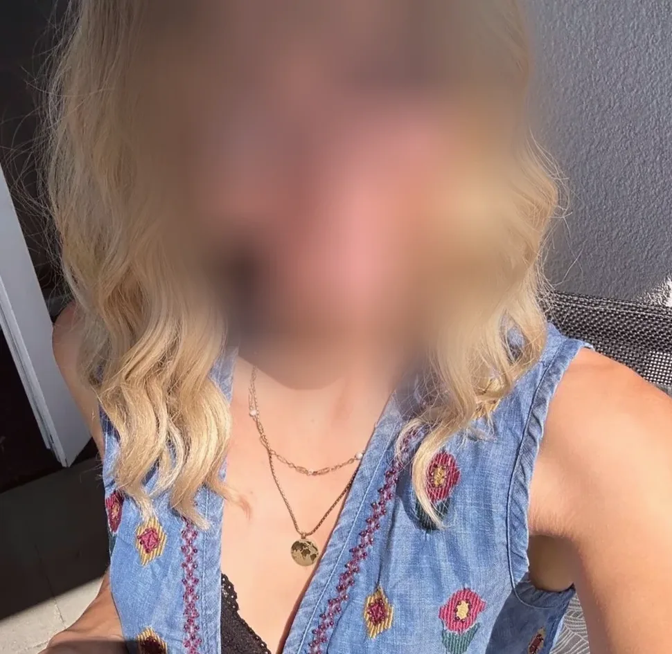 Jana, 26