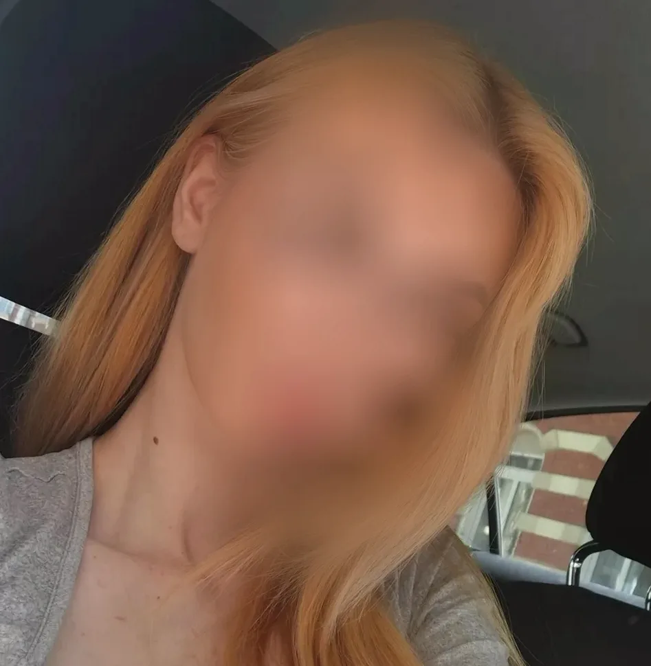Marina, 20