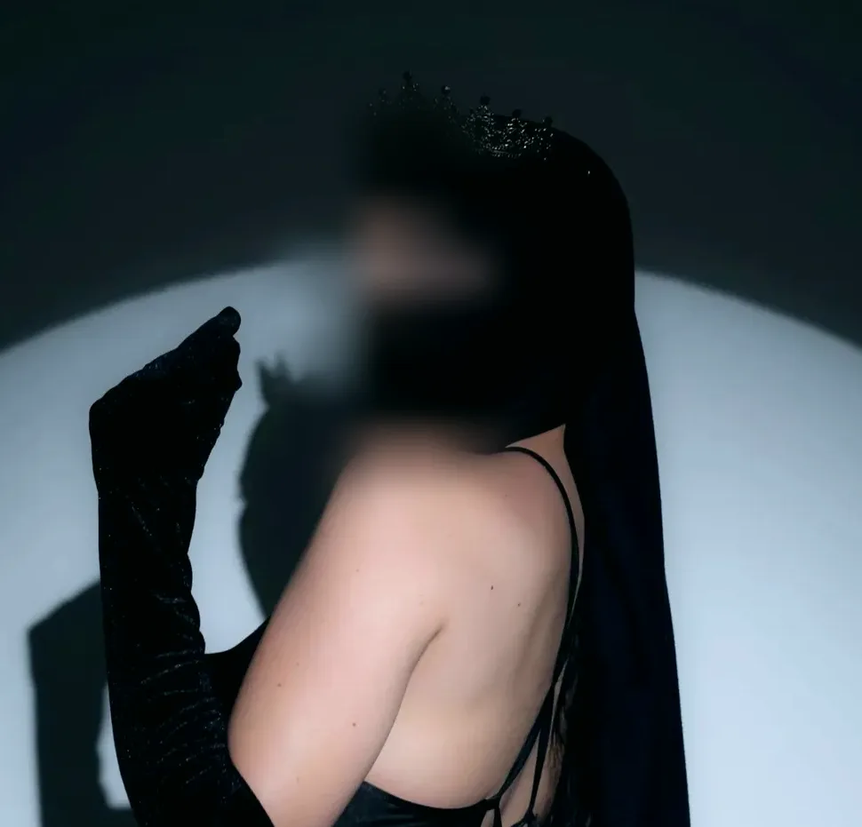 Natasa, 23